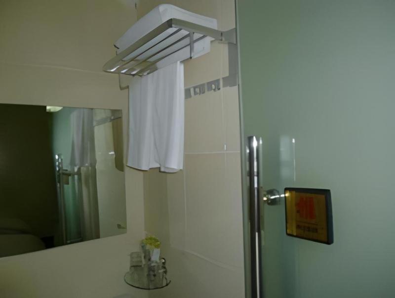 Aditya Hotel Куала-Лумпур Экстерьер фото